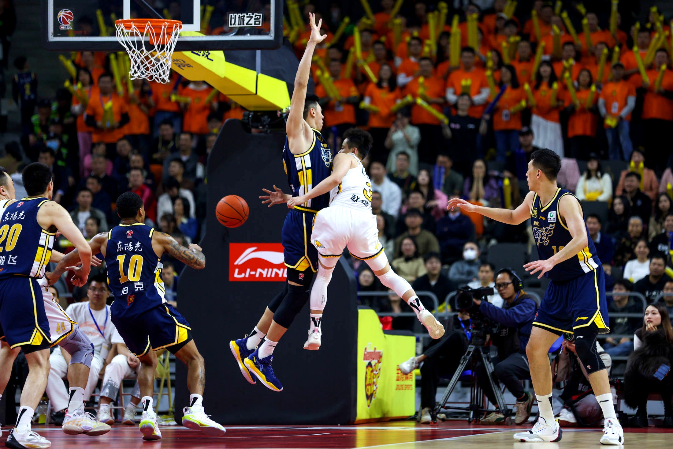 山东男篮全面占优，取得胜利