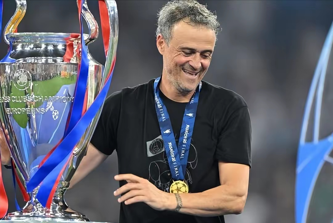 关于巴黎圣日耳曼客场大胜蒙彼利埃，雄心勃勃向冠军发起冲击的信息