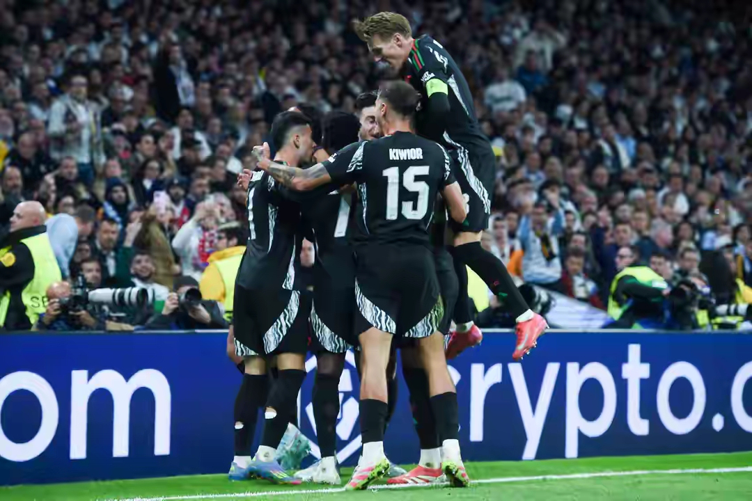 欧冠半决赛：曼城胜巴黎，杜克&斯特林破门的简单介绍