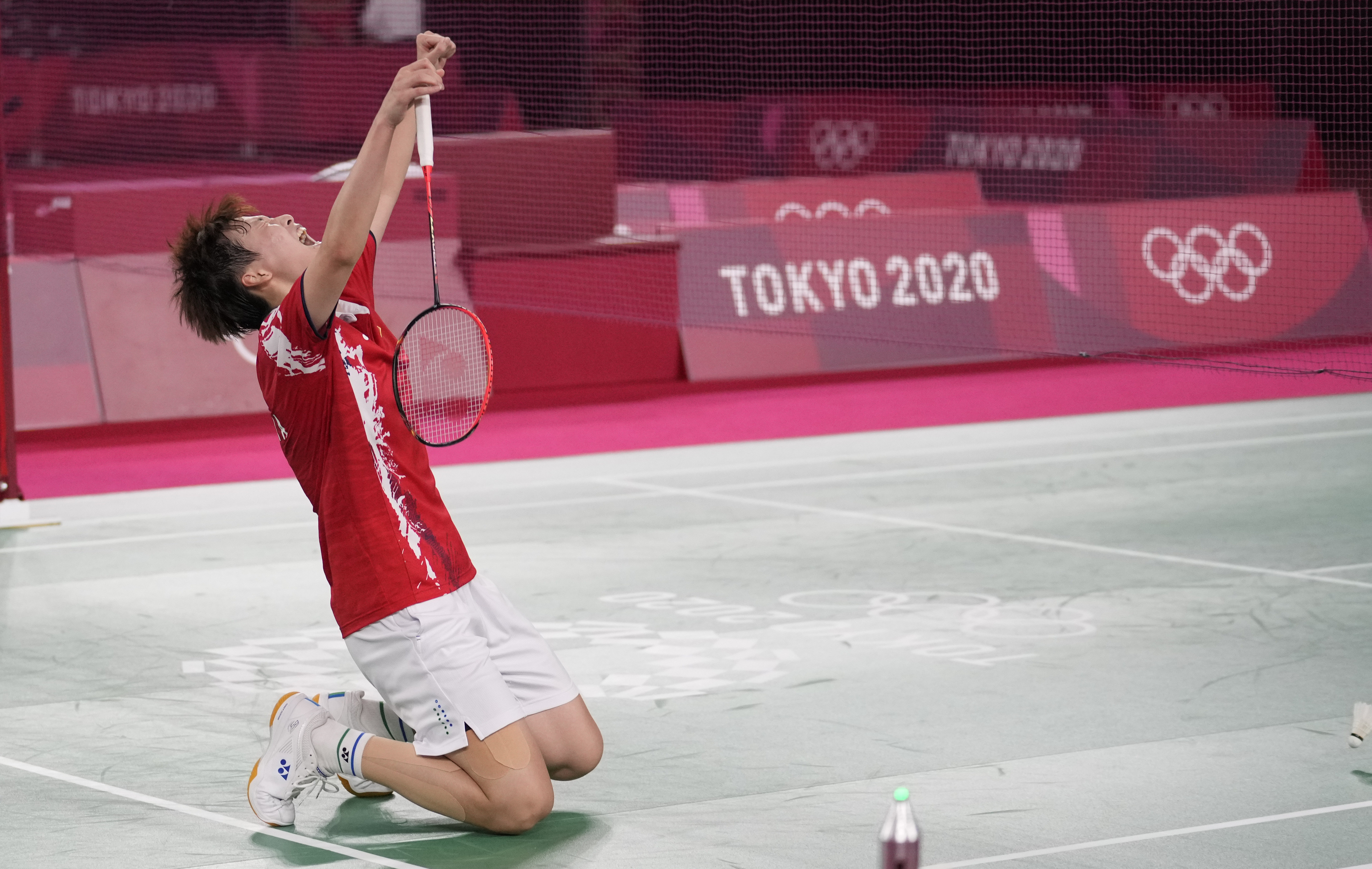日本队横扫韩国队，陈雨菲扛起全队