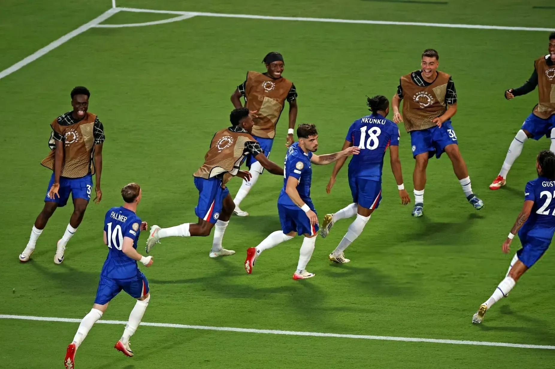 关于切尔西横扫曼联，佩德里状态火热的信息