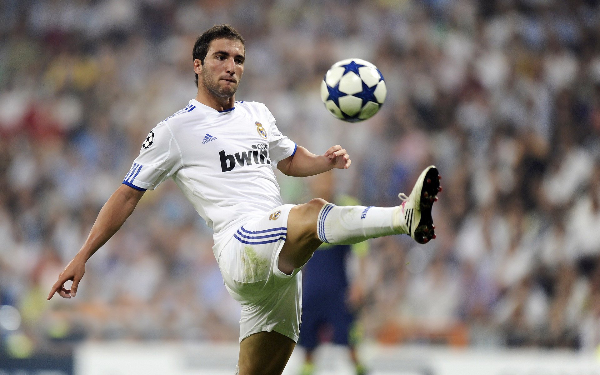 塞维利亚奇迹,迪亚斯关键一击,西班牙击碎澳大利亚神话