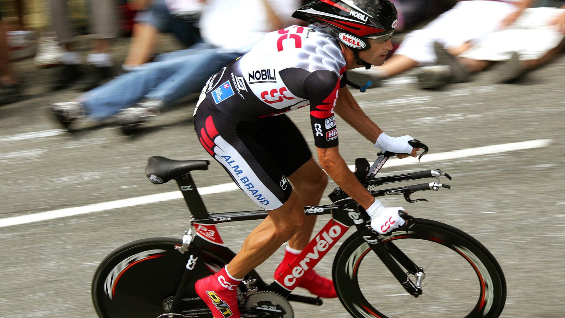 丹麦队横扫法国队，辛杜扛起全队，书写北欧童话新篇章